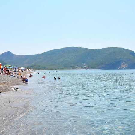 Apartments Siljak Petrovac Bagian luar foto