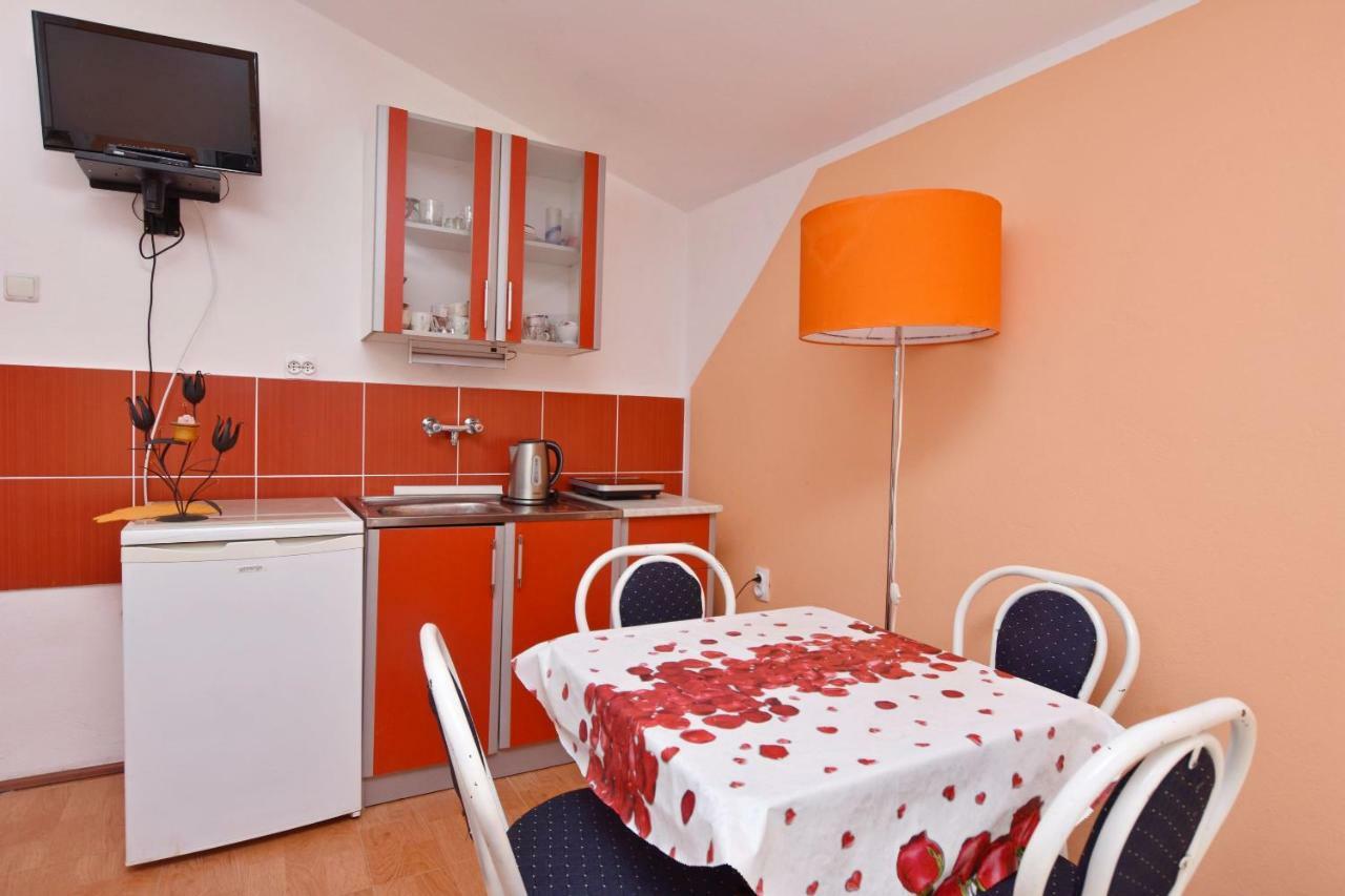Apartments Siljak Petrovac Bagian luar foto