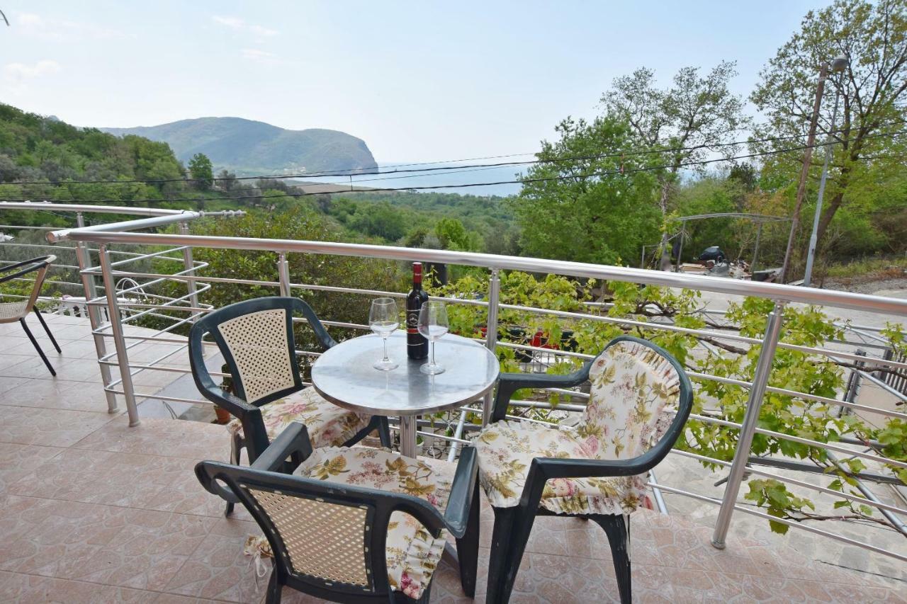 Apartments Siljak Petrovac Bagian luar foto