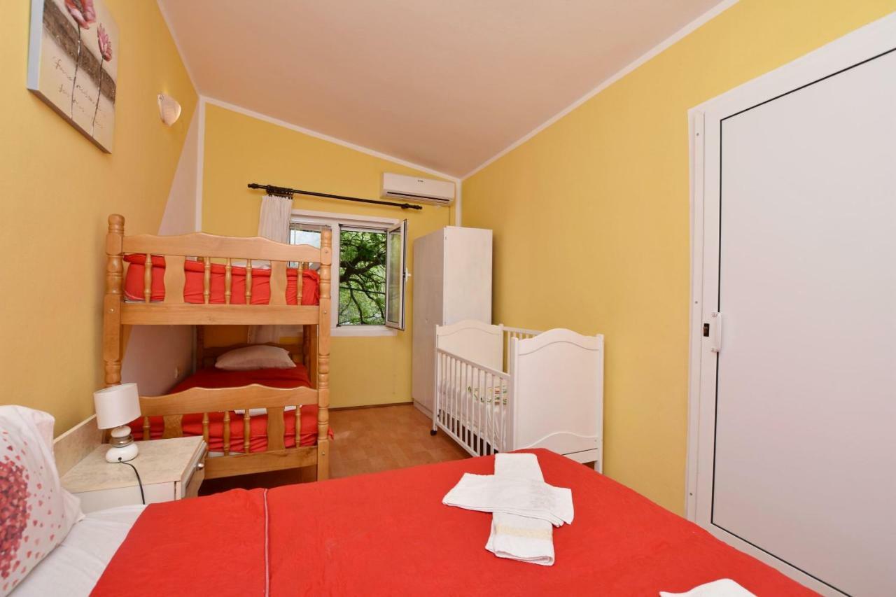 Apartments Siljak Petrovac Bagian luar foto