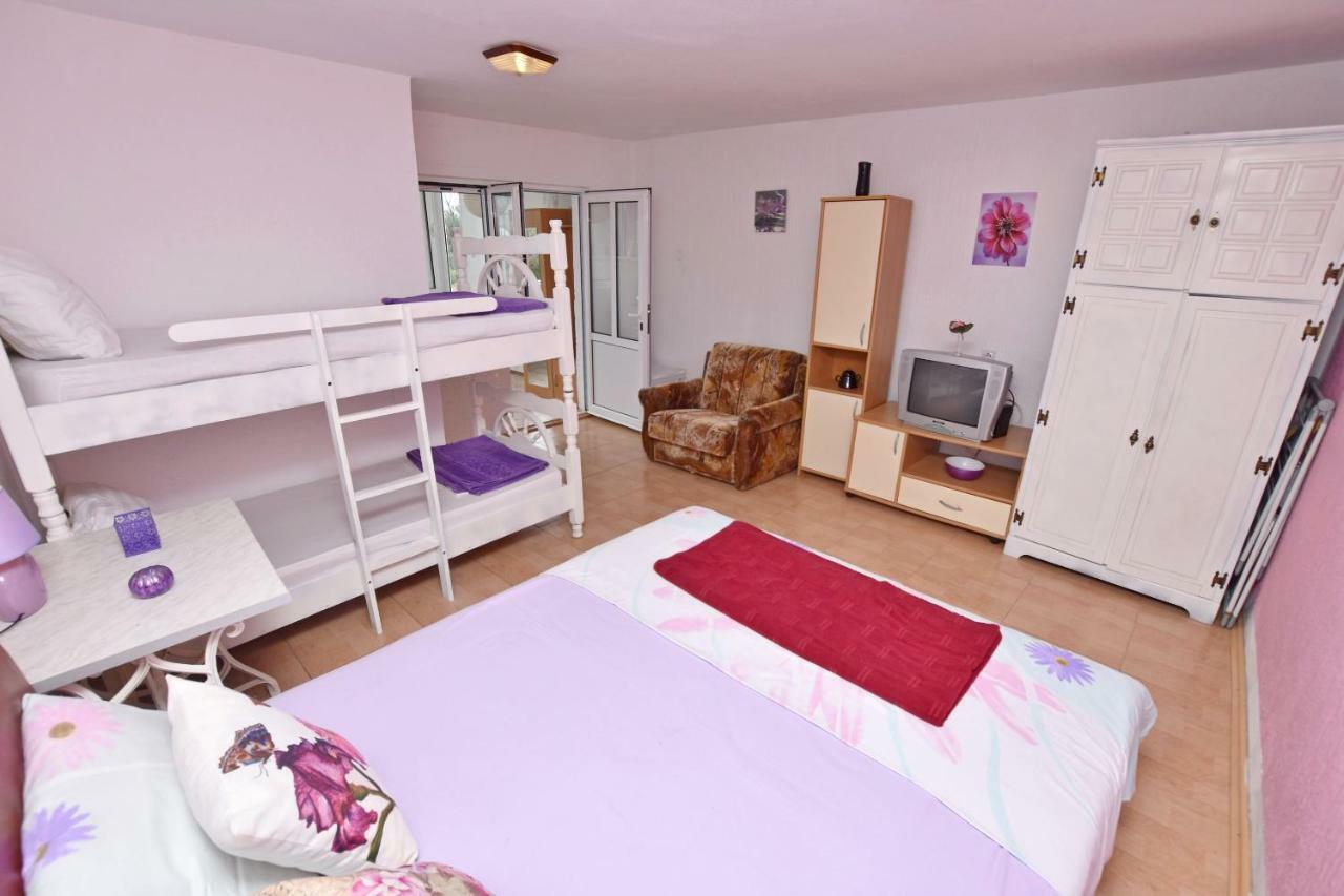 Apartments Siljak Petrovac Bagian luar foto