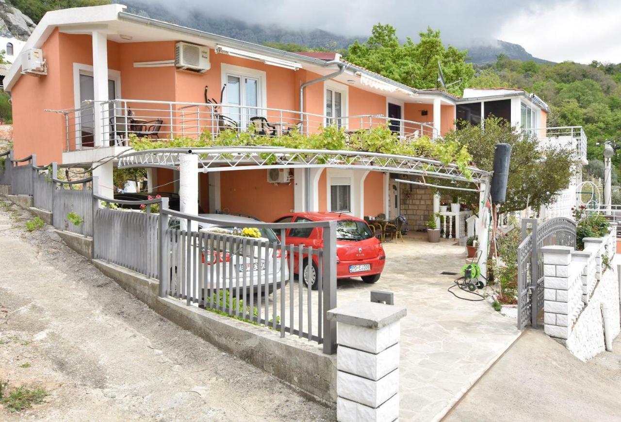 Apartments Siljak Petrovac Bagian luar foto