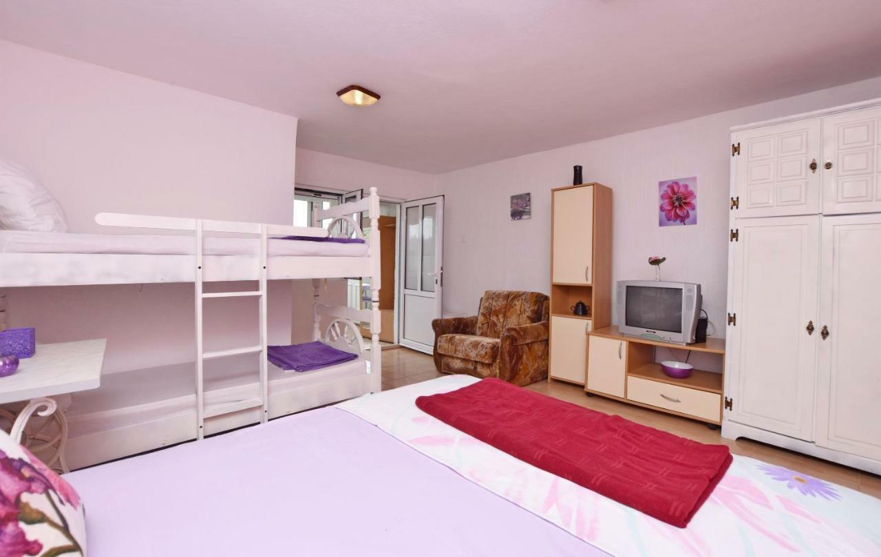 Apartments Siljak Petrovac Bagian luar foto