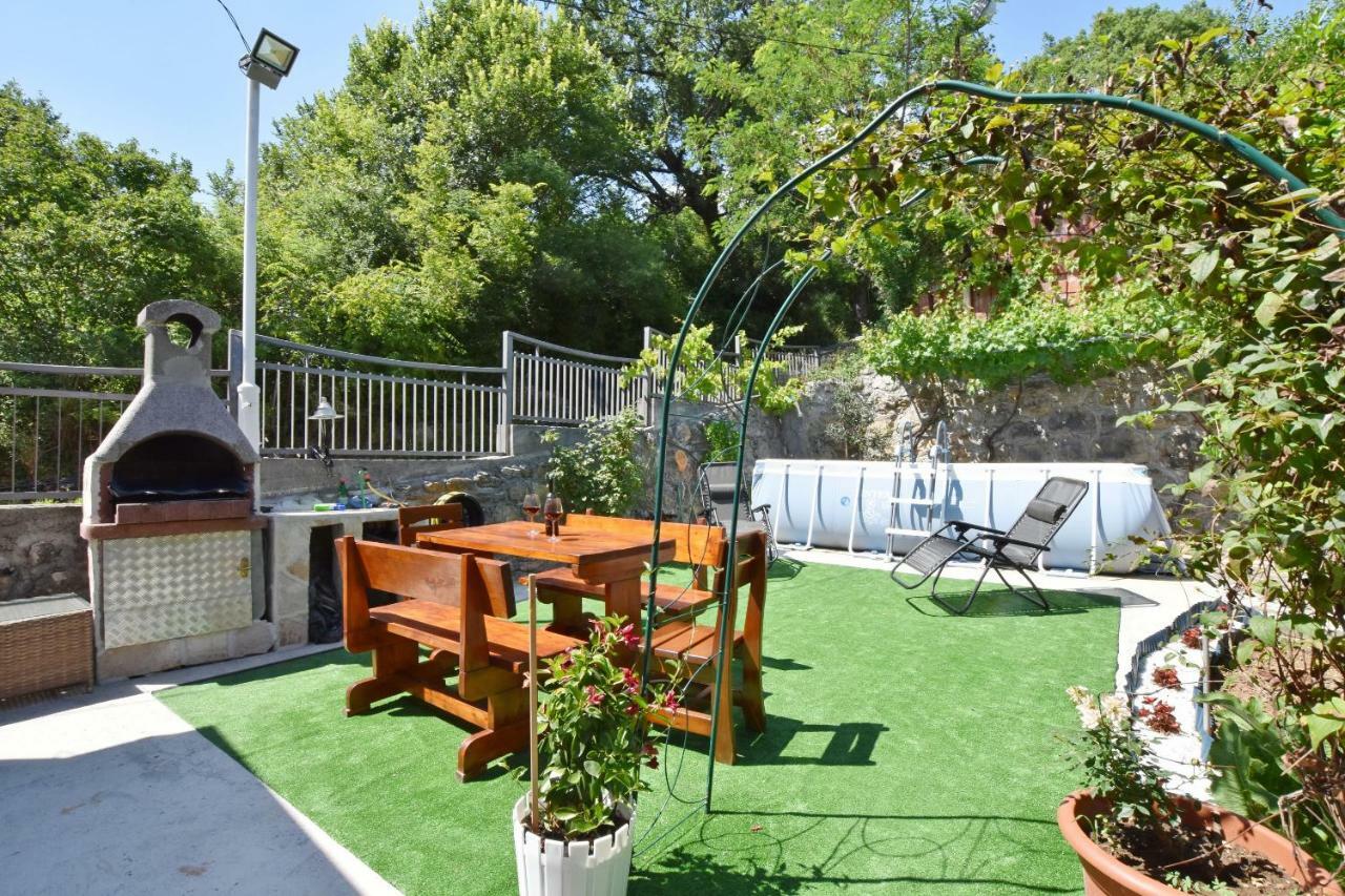Apartments Siljak Petrovac Bagian luar foto