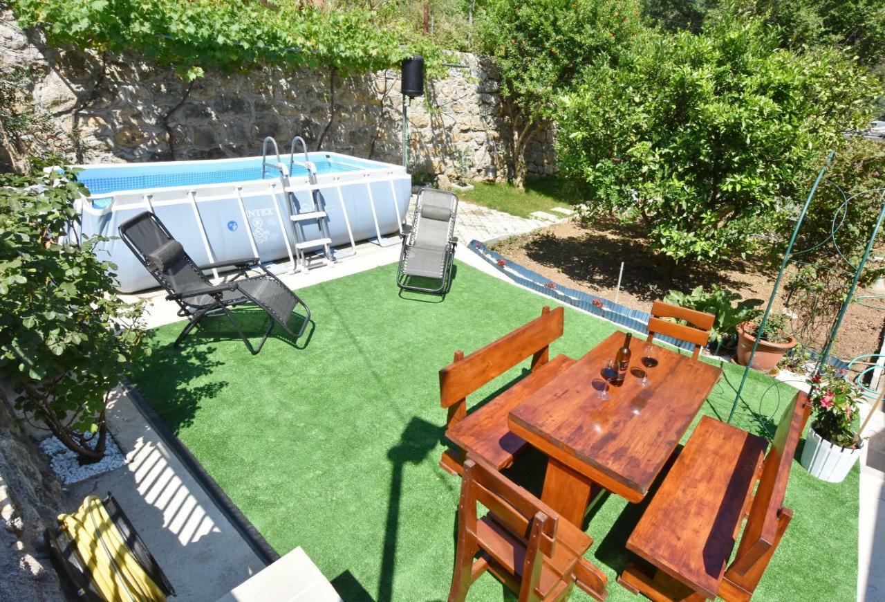 Apartments Siljak Petrovac Bagian luar foto